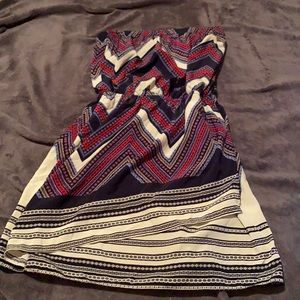 Patterned strapless dress